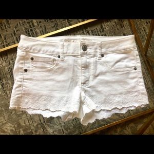 American Eagle White Denim Shorts - Never Worn